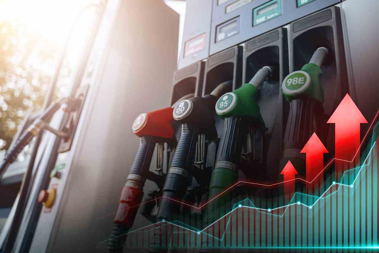 Benziana e disel: carburante in aumento. Come risparmiare